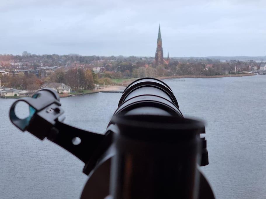Traumblick! Mitten Im Wasser, Den Wolken Ganz Nah! Schleswig Esterno foto